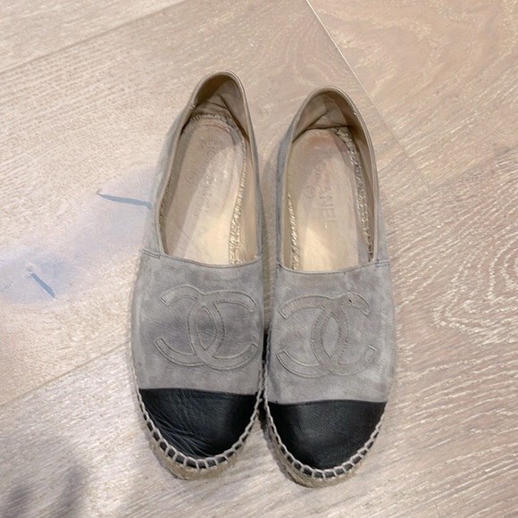 Chanel suede gray and black espadrilles size 9 - Picture 1 of 2